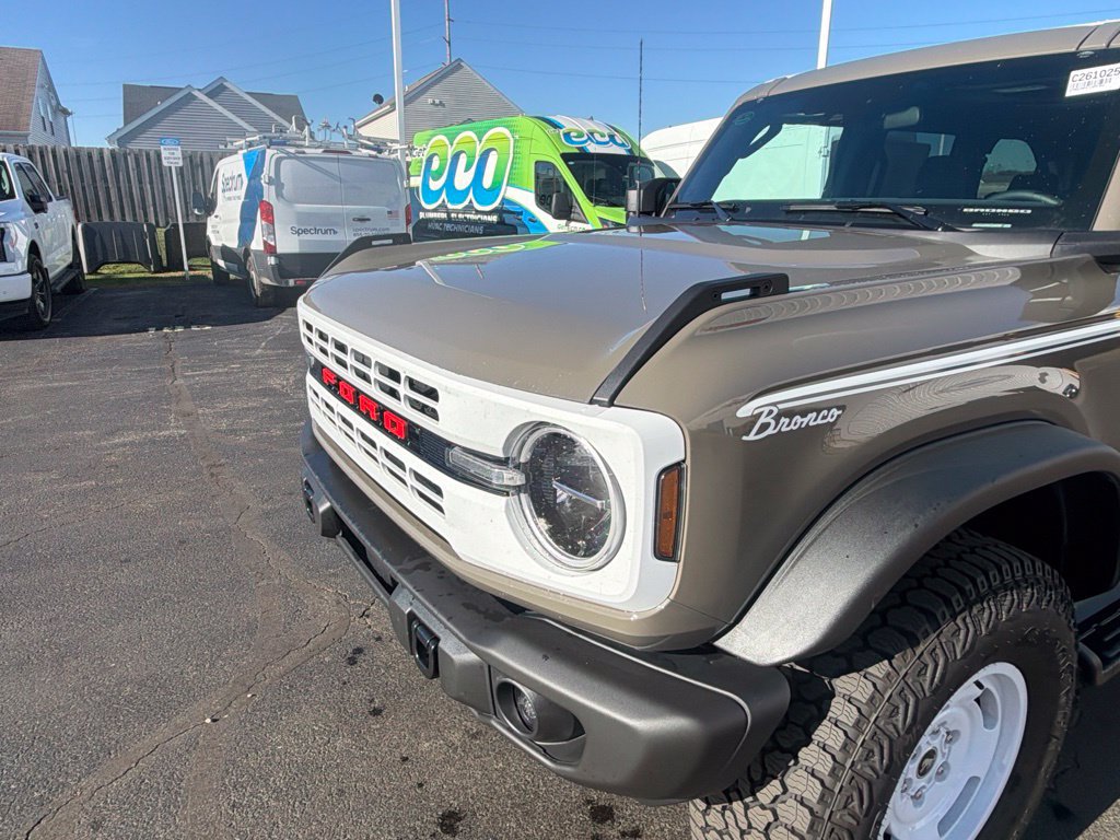 New 2026 Ford Bronco Heritage Edition AWD/4WD image 14