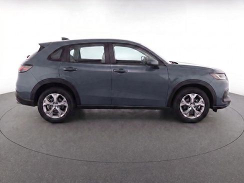 Used 2025 Honda HR-V LX image 8
