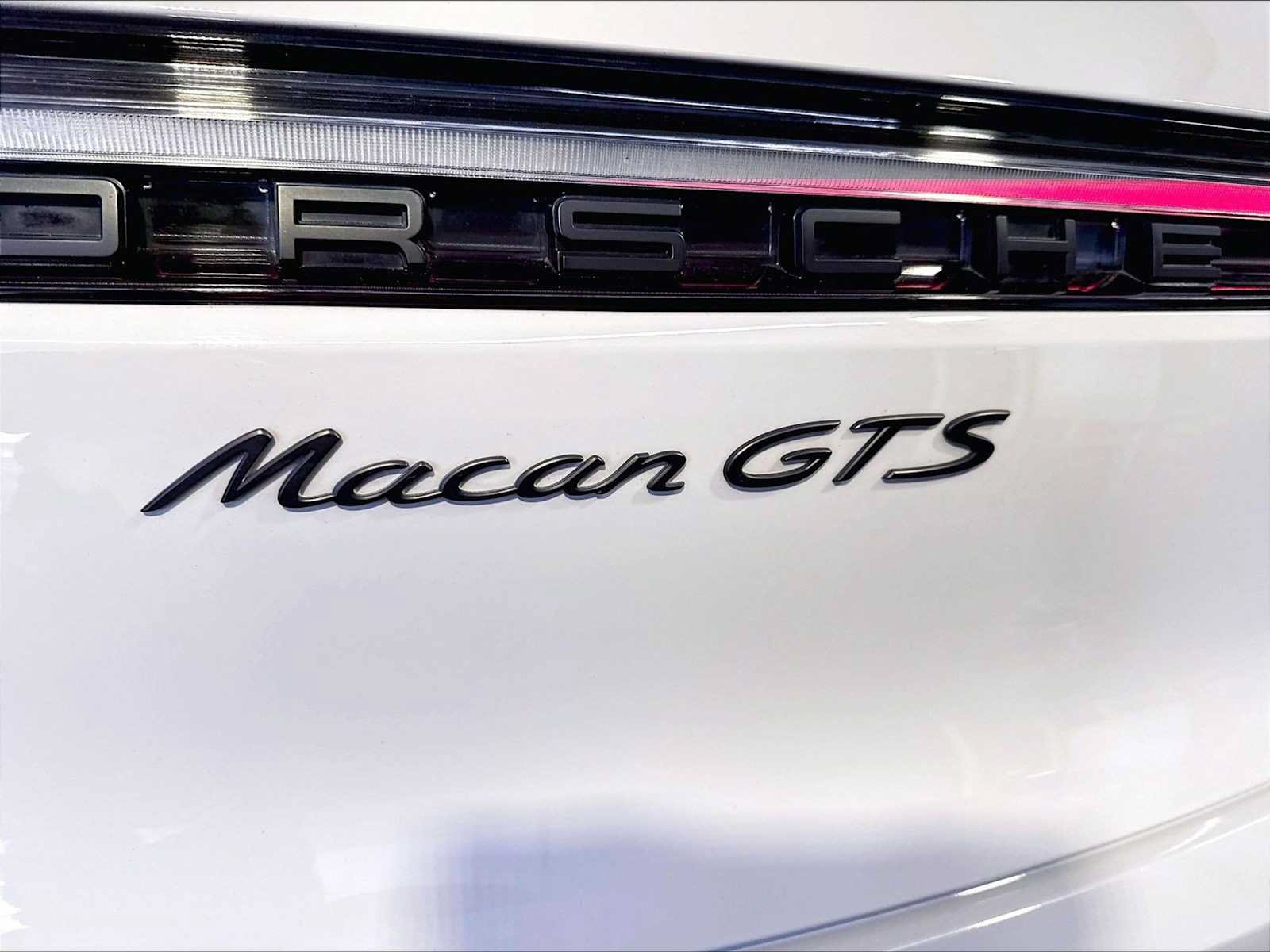 Certified 2022 Porsche Macan GTS AWD/4WD image 35