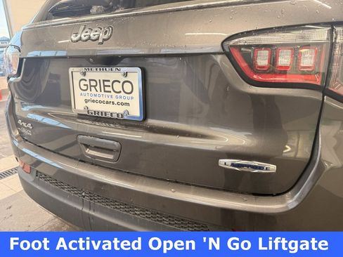Certified 2022 Jeep Compass Latitude w/ Convenience Group image 10