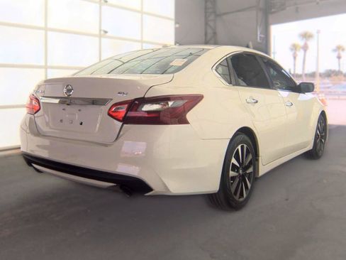 Used 2018 Nissan Altima 2.5 SV FWD image 4
