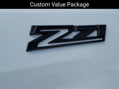 Used 2024 Chevrolet Silverado 2500 Custom w/ Custom Value Package AWD/4WD image 12