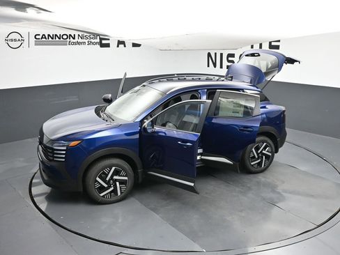 New 2026 Nissan Kicks SV FWD image 31