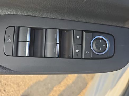 New 2026 Toyota Prius Plug-In Hybrid image 28