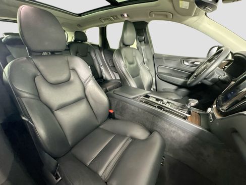 Used 2019 Volvo XC60 T6 Momentum w/ Advanced Package image 29