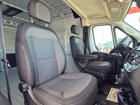 New 2026 RAM ProMaster 1500 w/ Convenience Group FWD image 28