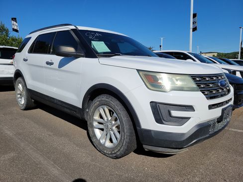 Used 2016 Ford Explorer 4WD image 1