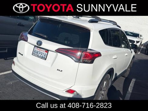 Used 2018 Toyota RAV4 XLE FWD image 2