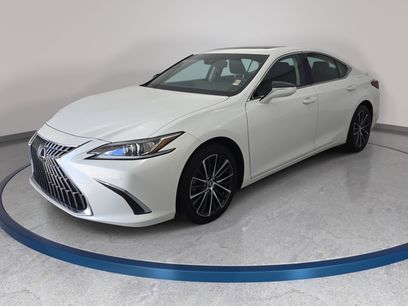 Used 2023 Lexus ES 300h w/ Premium Package