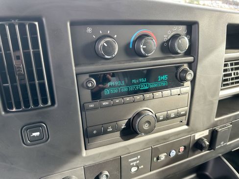 New 2025 Chevrolet Express 3500 w/ Power Convenience Package image 15