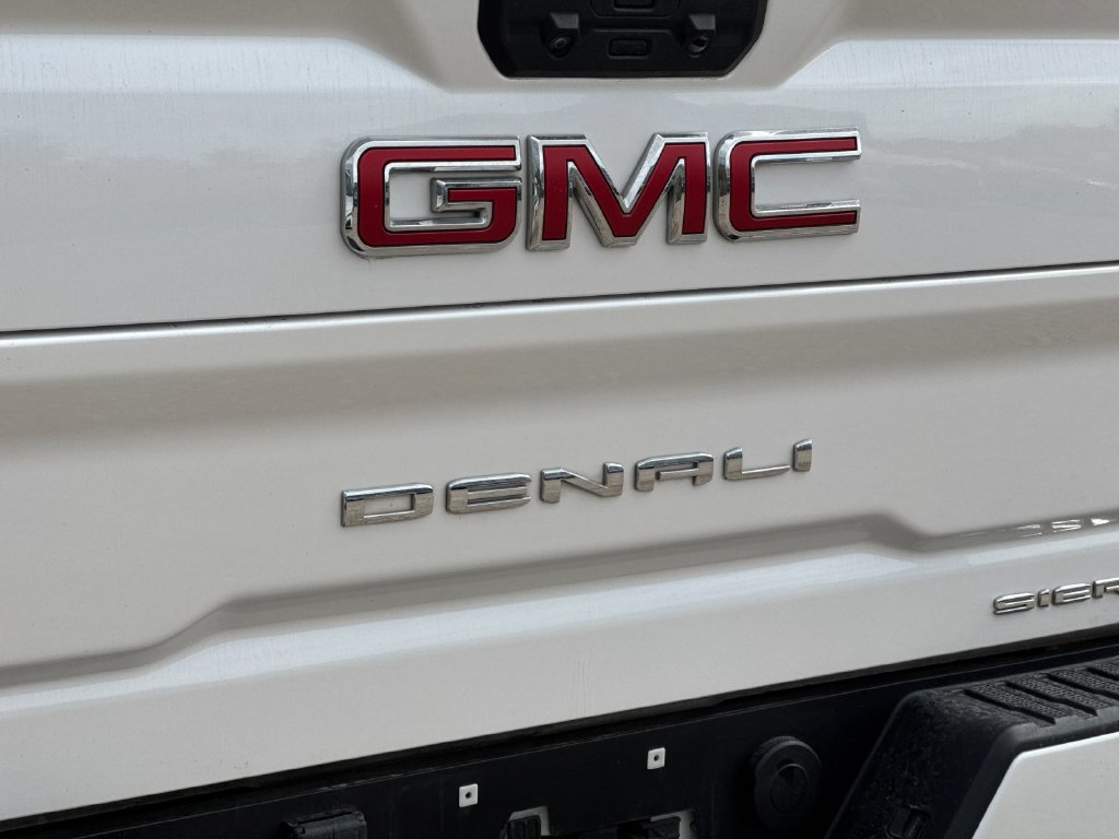 Used 2024 GMC Sierra 3500 Denali w/ Technology Package AWD/4WD image 28