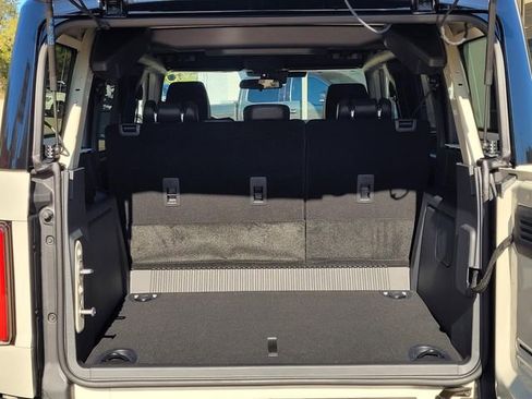 New 2025 Ford Bronco Badlands image 7