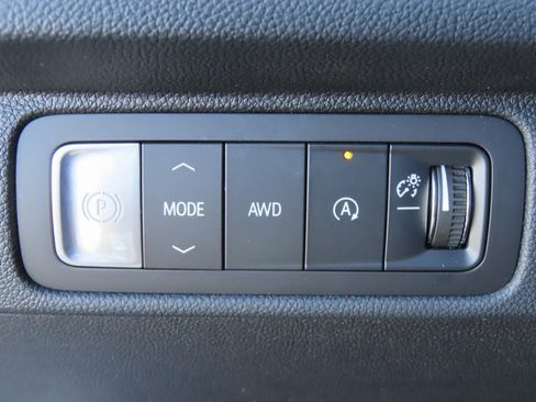 New 2026 Chevrolet Traverse LT w/ Enhanced Driving Package image 14