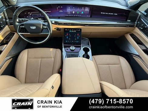 Used 2026 Cadillac Escalade IQL Luxury AWD/4WD image 29
