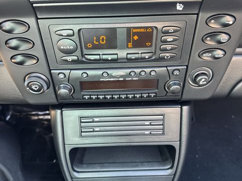 Used 2002 Porsche 911 Cabriolet image 28