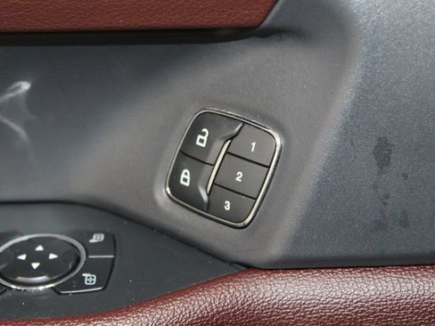 Used 2022 Ford Expedition Limited AWD/4WD image 40