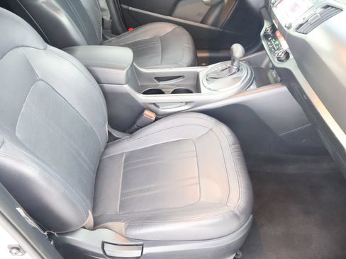Used 2011 Kia Sportage SX w/ Premium Pkg w/Leather Seats AWD/4WD image 45