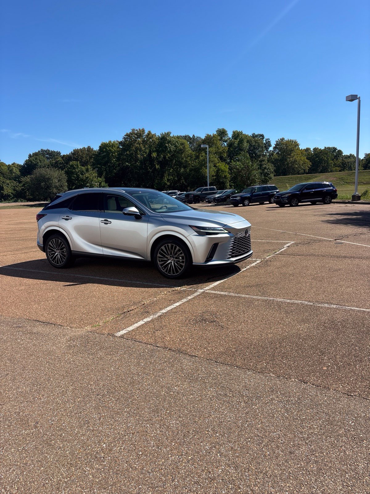 Used 2023 Lexus RX 350 FWD w/ Cold Area Package image 18
