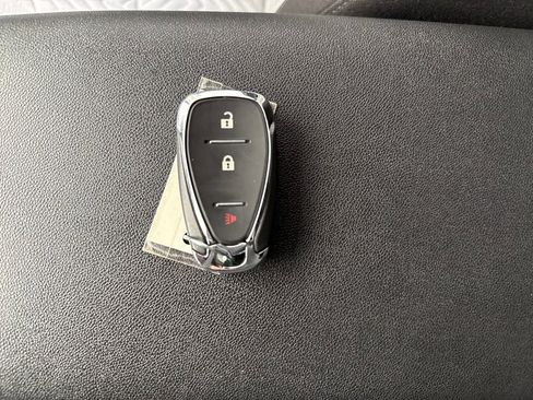 Used 2022 Chevrolet Equinox LS image 31