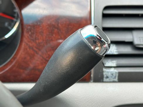 Used 2007 Buick Lucerne CXL image 33