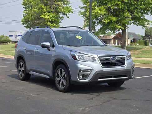 Used 2019 Subaru Forester Touring w/ Popular Package #3 AWD/4WD image 3