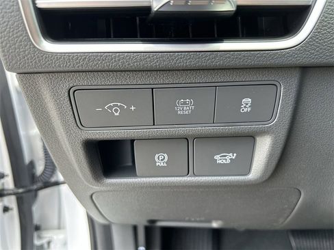 New 2025 Hyundai Sonata Limited image 26