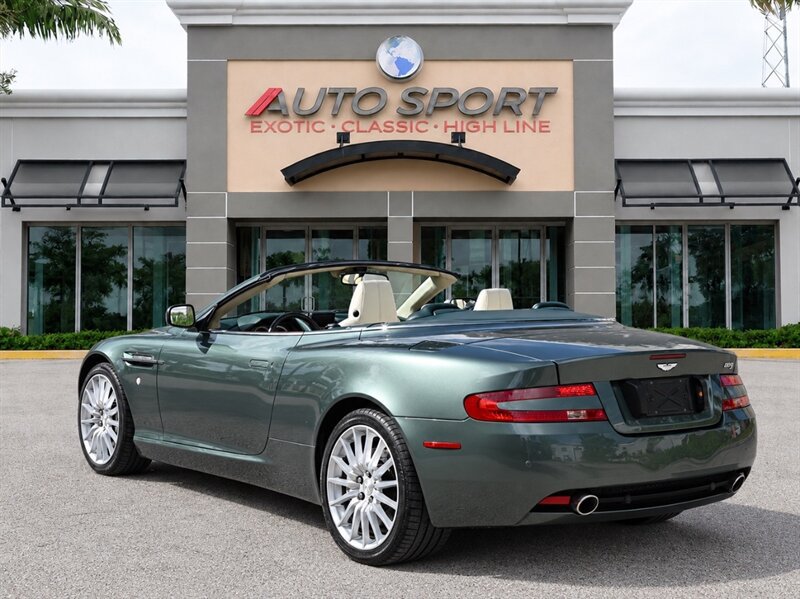 Used 2009 Aston Martin DB9 Volante RWD image 2