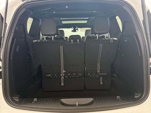 New 2026 Chrysler Pacifica Limited image 23
