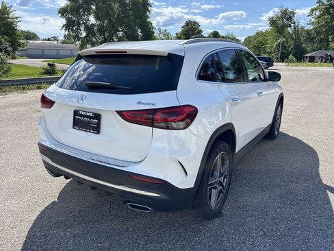 Used 2023 Mercedes-Benz GLA 250 4MATIC image 3