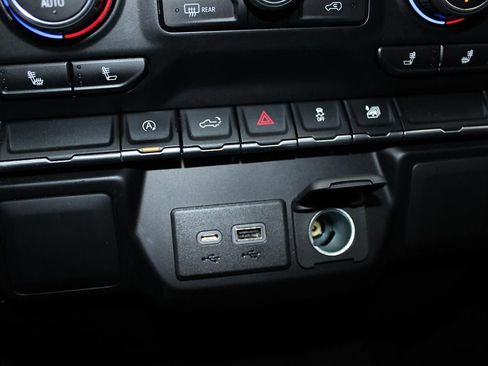 Used 2022 Chevrolet Silverado 1500 LT image 20