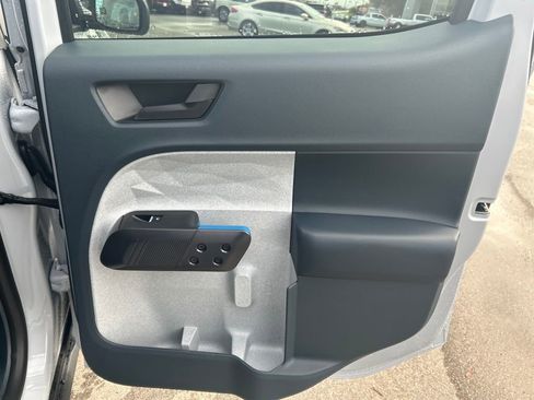 New 2025 Ford Maverick XLT image 28