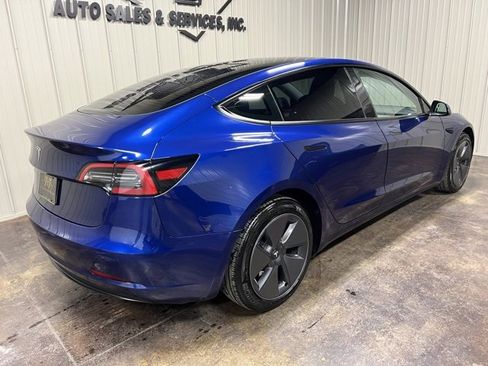 Used 2023 Tesla Model 3 Standard Range image 8