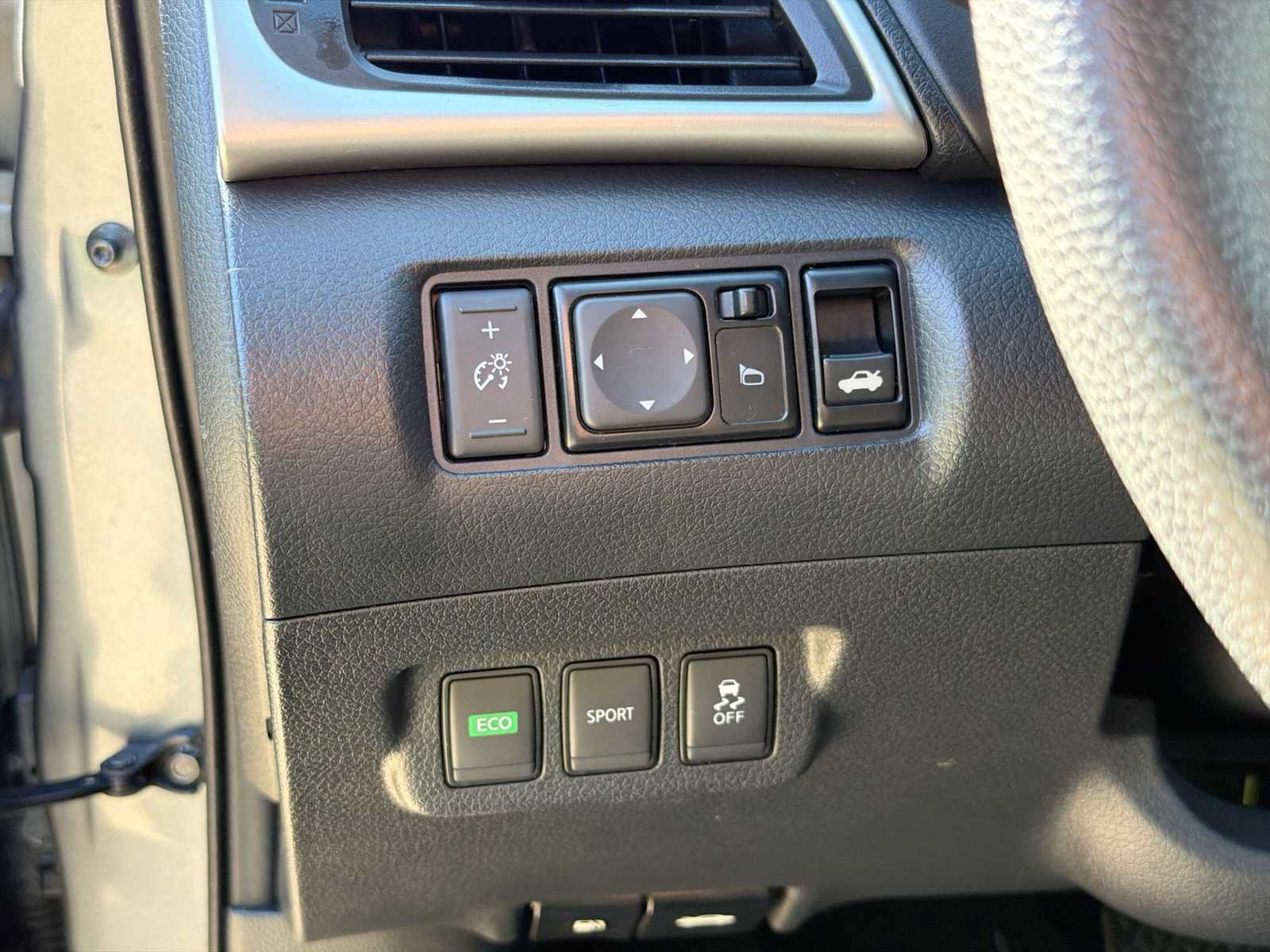 Used 2017 Nissan Sentra S FWD image 28