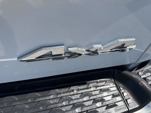 Used 2022 RAM 3500 Limited AWD/4WD image 36