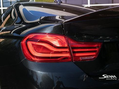 Used 2018 BMW M4 Coupe image 25