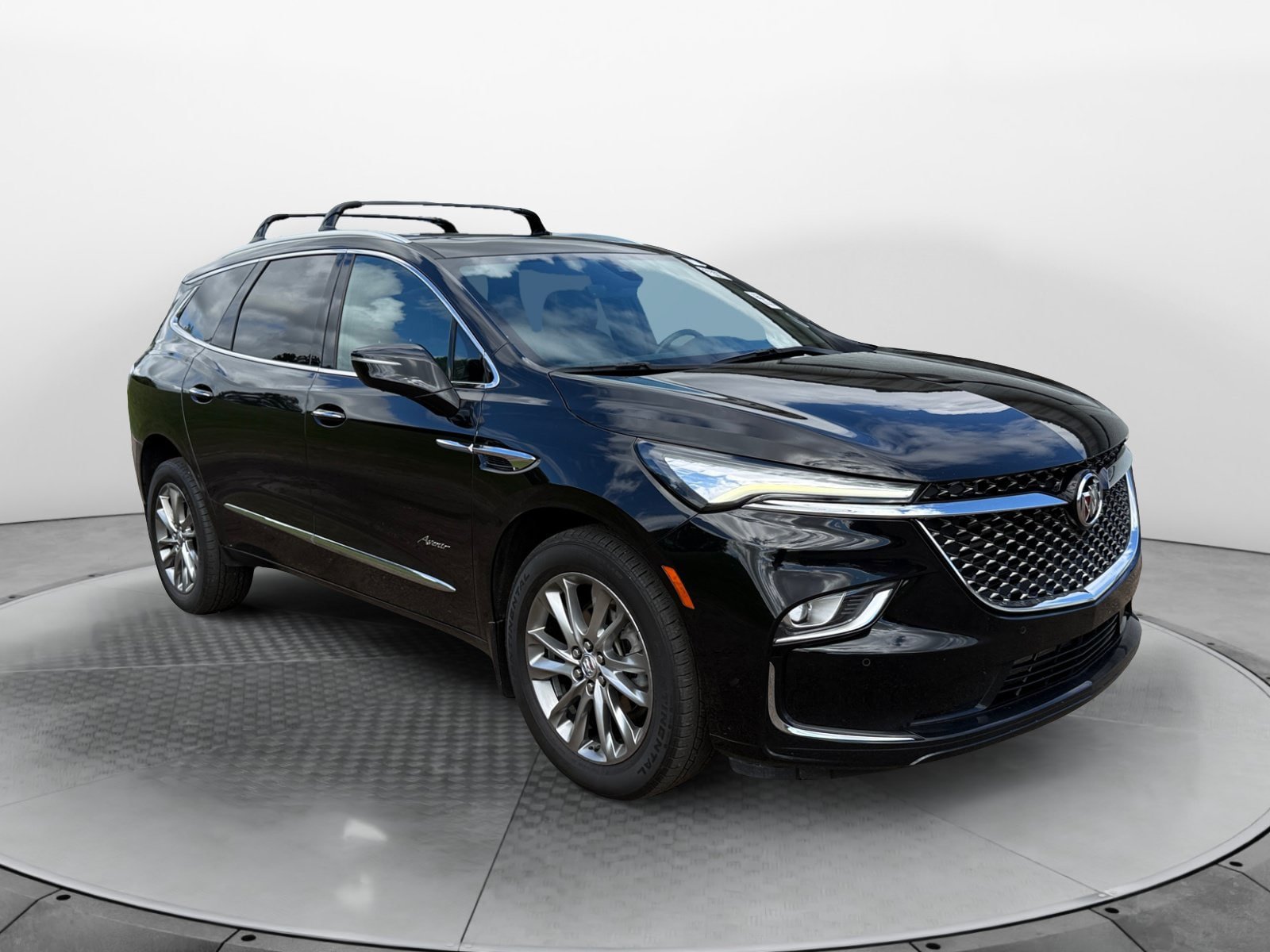 Used 2023 Buick Enclave Avenir AWD/4WD image 4