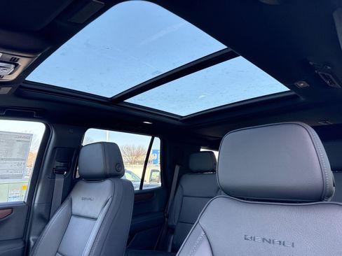New 2026 GMC Yukon Denali w/ Sun & Power Step Package image 19