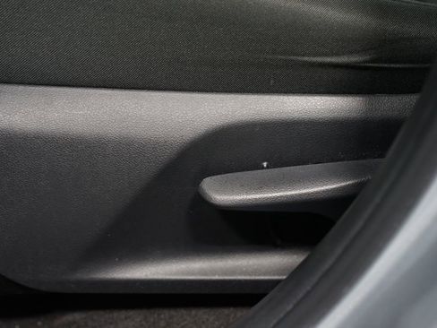 Certified 2025 Toyota RAV4 LE image 31