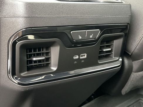 Used 2022 Chevrolet Silverado 1500 ZR2 w/ Technology Package image 20