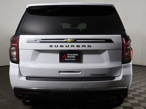 Used 2023 Chevrolet Suburban Premier AWD/4WD image 15
