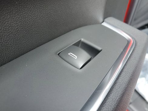 New 2025 GMC Sierra 1500 Elevation image 14