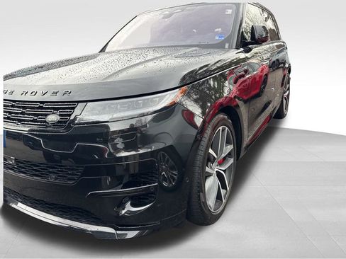 Used 2023 Land Rover Range Rover Sport First Edition image 16