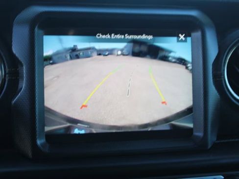 Used 2023 Jeep Wrangler Unlimited Sahara AWD/4WD image 21