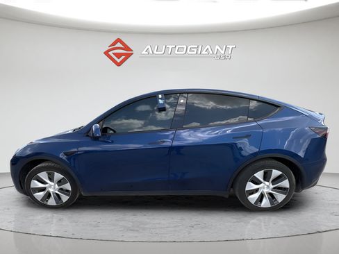 Used 2021 Tesla Model Y 2WD image 3