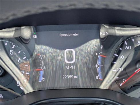 Used 2025 Jeep Compass Latitude AWD/4WD image 13