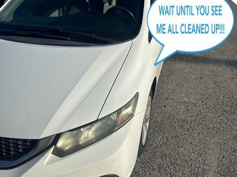 Used 2014 Honda Civic LX image 1