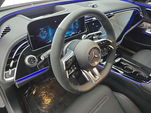 New 2026 Mercedes-Benz E 53 AMG e 4MATIC Sedan image 16