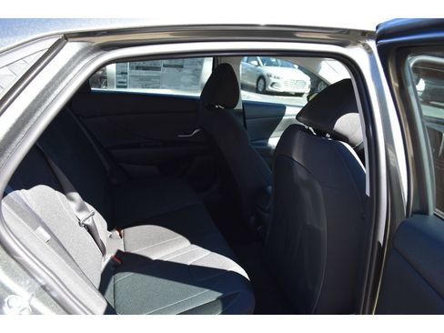 New 2026 Hyundai Elantra SE image 14