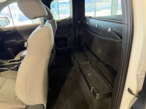 Used 2020 Toyota Tacoma SR RWD image 9