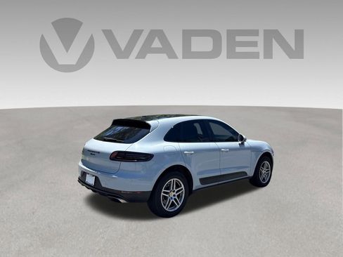 Used 2018 Porsche Macan AWD/4WD image 14